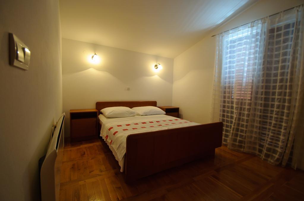 Hella Apartments Trogir Room photo