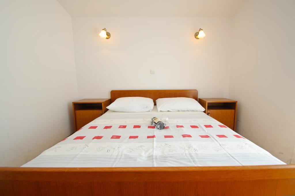 Hella Apartments Trogir Exterior photo
