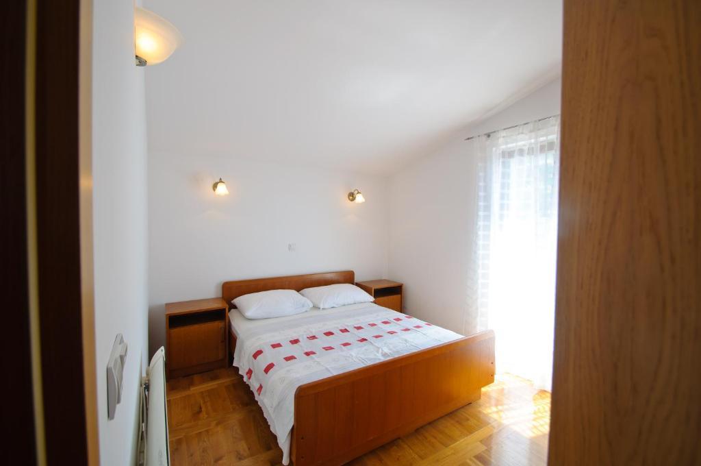 Hella Apartments Trogir Exterior photo